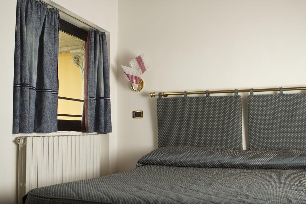 Hotel Liberty Spresiano Chambre photo